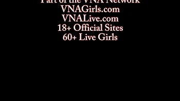 Blonde Maggie Green fickt mit Titten und spritzt Gesicht