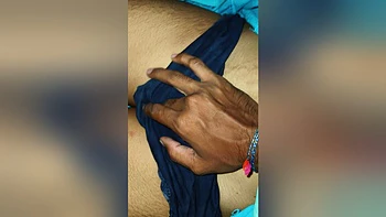 Esposa e marido desi caseiros no doggy