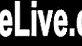 Charlee Chase verwöhnt großen Schwanz unter Wasser