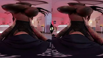 Ebony MILF VR: blowjob, doggy e cowgirl fodendo