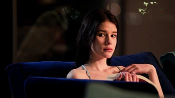 Маленькая Софи двойным проникновением с большими членами в анале