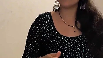 Especial Dia dos Namorados: buceta apertada da milf indiana