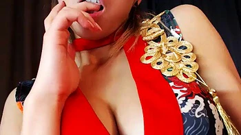 Amadora asiática Mika ao vivo no Bongacams