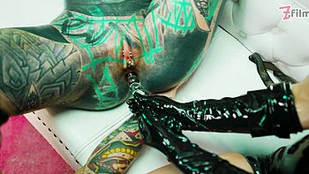 Latex Lesbians Anuskatzz, Miss Flora & Lisa Finger Fuck
