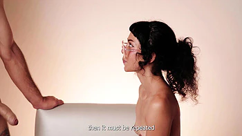 Petite Cindy Luna encule pour sa première fois avec énorme queue noire