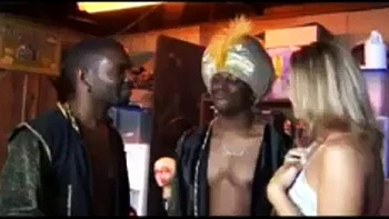 Brianna Beach folla a cuatro, cowgirl y misionero