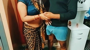 Beautiful Indian Bhabhi Having Romance