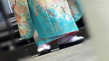 Горячие азиатские киски рвутся от оргазмов