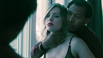 Ricky Johnson and Giselle Palmer ride rough interracial in bed