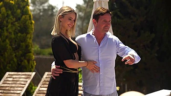 Nancy, 26, milf francesa tatuada follada duro