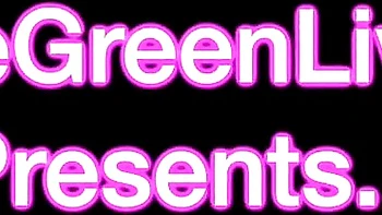 Maggie, Milf mit großen Titten, masturbiert und wird schwanger