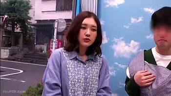 Femme asiatique amateur baisée dur