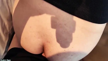 Anjo asiático fodido sem corte com brinquedos e dedos