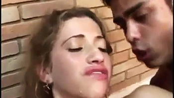 Brasilianische Blondine knallt hart: Amateur Anal Cowgirl