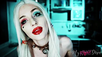 Sexy Babe Sucks Toys Solo