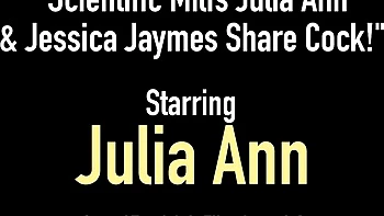 Thrilled Jessica Jaymes and Julia Ann - milf xxx - Julia Ann Live