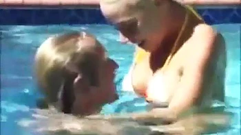 Underwater Oral: Blowjob, Fansly  Interracial Porn