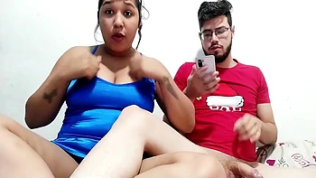 18 Year Old Brunette Big Saggy Tits From New York United States Fucking Her Stepbrothers Big Dick Bottle