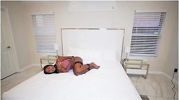 I Walked In On My Best Friends Girlfriend Tied Up, Naked, And Soaking Wet