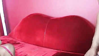 Watch stunner Giselle Ryan's video